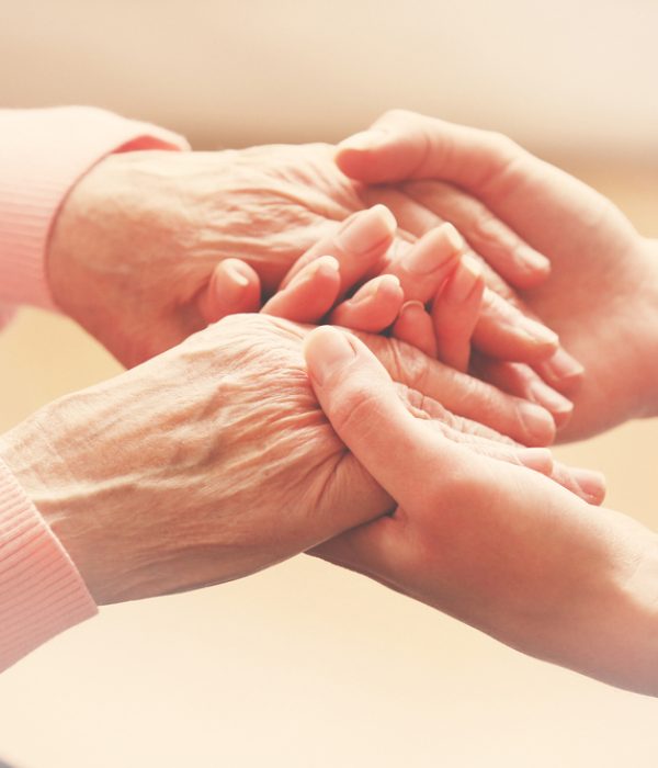 Hands_Depositphotos_61873389_s-2019